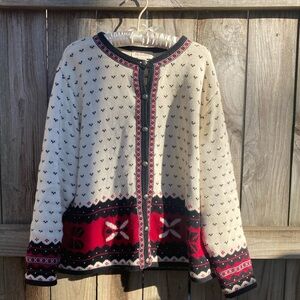 Bechamel white cardigan with black and red accents